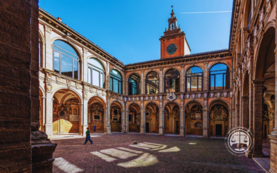 Especialización en Justicia Constitucional y Derechos Humanos, dictada y certificada por la Universidad de Bolonia, Italia.
