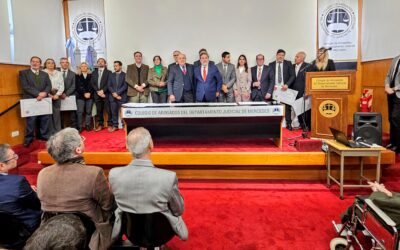 Emotivo acto de despedida a autoridades salientes, y bienvenida a entrantes