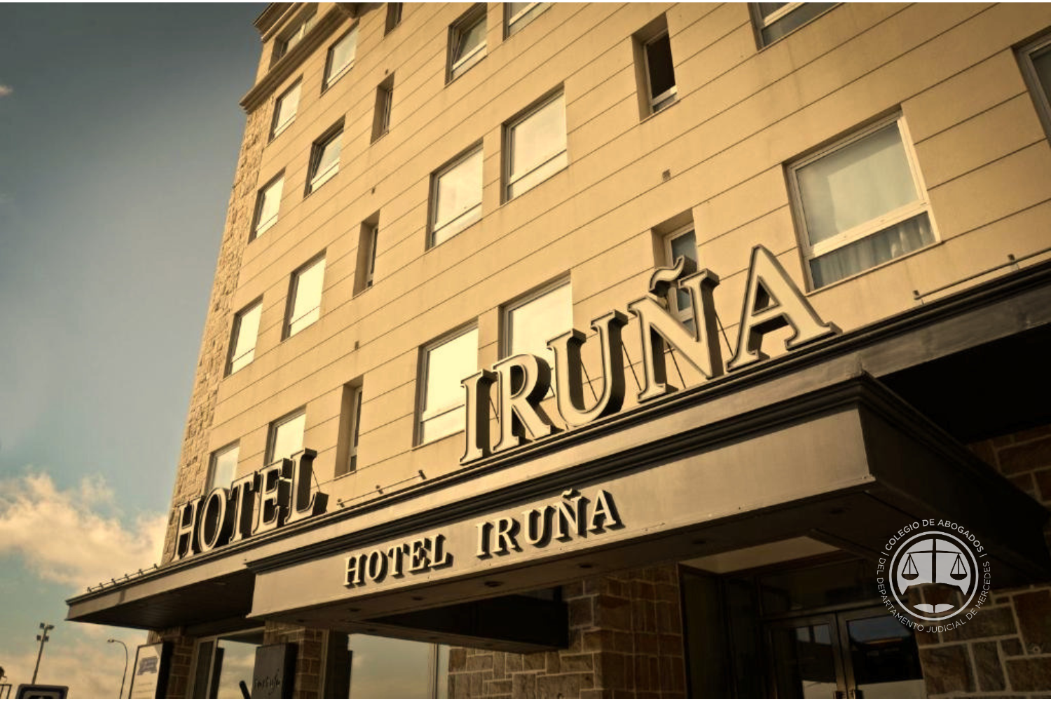HOTEL IRUÑA